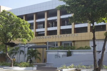 கொழும்பு கோல்ட் சென்டர் அருகில் திடீர் தீ விபத்து!