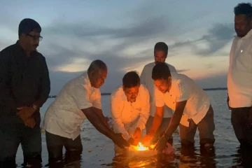 முள்ளிவாய்க்கால் படுகொலையின் 17ஆம் ஆண்டு நினைவுநாள் ; ரவிகரன் எம்.பி. அஞ்சலி