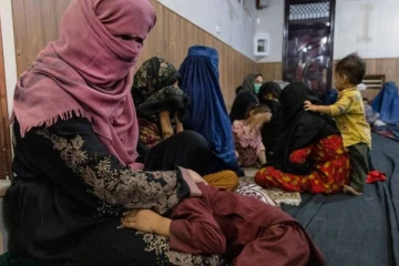 மூன்று முறை ஆப்கான் பெண்ணின் கதவைத் தட்டிய தாலிபான்கள்... நான்காவது முறை: வெளிவரும் பகீர் சம்பவம்