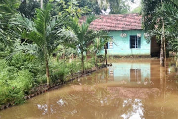 வட மாகாணத்தில் கொட்டித் தீர்த்த மழை: பல குடும்பங்கள் பாதிப்பு