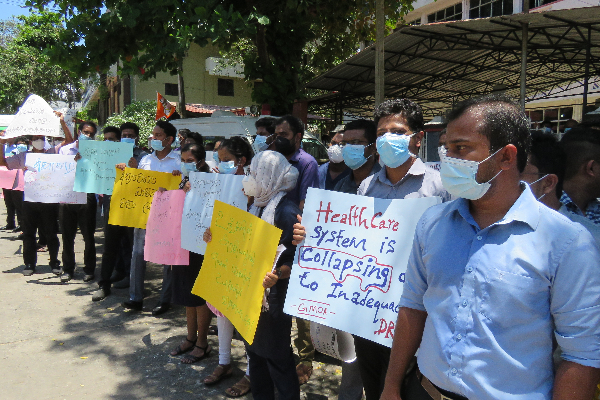 வைத்தியசாலையிலும் வரிசையில் காத்திருக்க வேண்டிய நிலை ஏற்படும் - எம்.ஏ.சுஹைர் அகமட் எச்சரிக்கை | There Will Be Queues At The Hospital Too