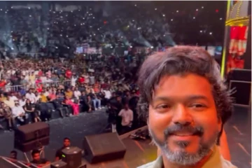 அஜித்தை மறைமுகமாக நக்கல் செய்த விஜய்.. மேடையில் இப்படி சொல்லிட்டாரே