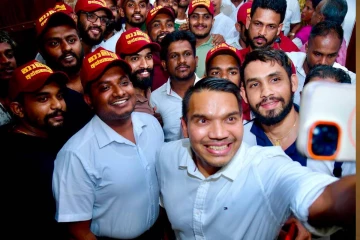 රජය රට ඒකාධිපති පාලනයක් කරා ගෙන යනවා - විපක්ෂය සහ සංඝරත්නය මර්දනය කරන බවට නාමල් රාජපක්ෂගෙන් තද බල චෝදනාවක්