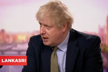 அடுத்த மாதம் முதல் தடுப்பூசி பாஸ்போர்ட் திட்டத்தை அறிவிக்கவுள்ள போரிஸ் ஜான்சன்!