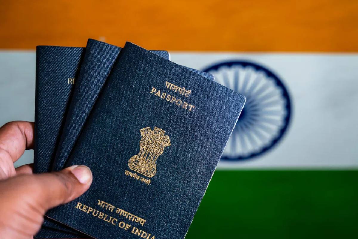 சக்தி வாய்ந்த பாஸ்போர்ட் பட்டியலில் UAE முதலிடம்; இலங்கை, இந்தியாவின் நிலை என்ன? | Uae Tops World Strongest Passport 2026 Where India சக்தி வாய்ந்த பாஸ்போர்ட் பட்டியலில் UAE முதலிடம்; இலங்கை, இந்தியாவின் நிலை என்ன? | Uae Tops World Strongest Passport 2026 Where India