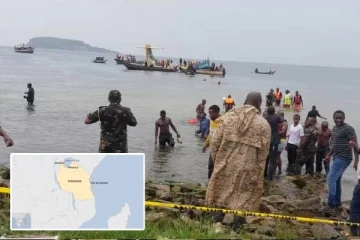 மொத்தம் 43 பயணிகள்...ஏரிக்குள் விழுந்த தான்சானிய பயணிகள் விமானம்: பரபரப்பு வீடியோ