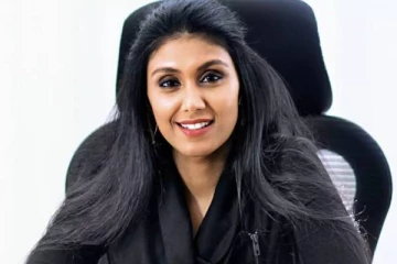 உலகின் சக்திவாய்ந்த பெண்களில் ஒருவராக தெரிவான தமிழர்... ரூ 318,000 கோடி நிறுவனத்தை நடத்திவரும் இவர் யார்?