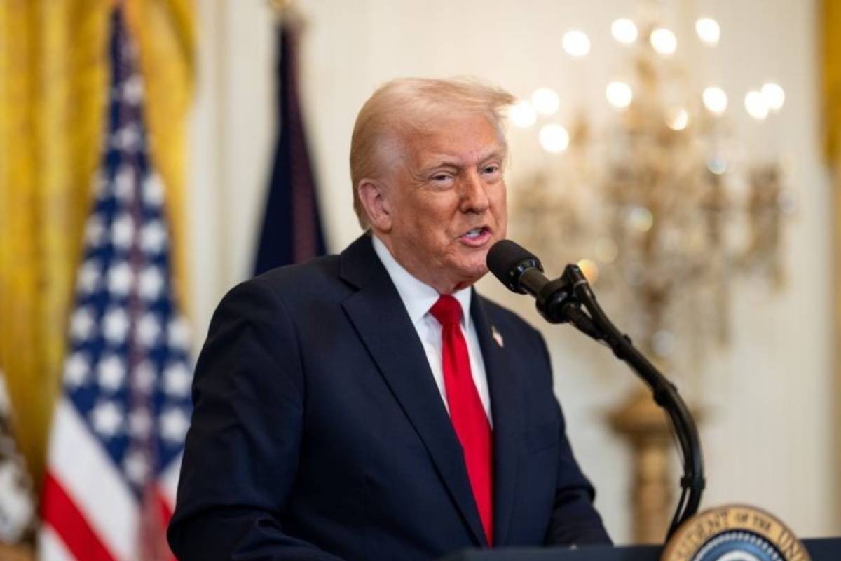 ஈரான் அளித்த மர்ம பரிசை அம்பலப்படுத்திய ட்ரம்ப் | 10 Big Boats Oil Trump Reveals Mystery Gift Iran