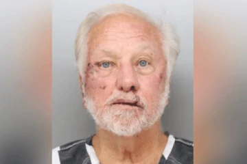 'இப்ப நிறுத்த போறியா இல்லையா' கிட்டார் வாசித்த மகனை துப்பாக்கியால் சுட்ட தந்தை! அமெரிக்காவில் பரபரப்பு சம்பவம்