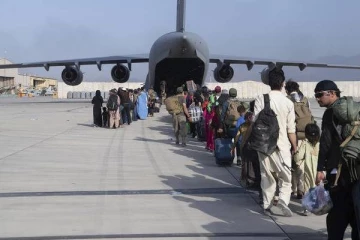 ஒரே நாளில் 89 விமானங்கள்: 12,500 மீட்டுள்ளதாக அமெரிக்கா தகவல்