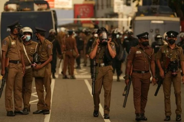 இன்று கொழும்பில் மாபெரும் போராட்டம்! பொலிஸாரின் அதிரடி நடவடிக்கை (Video)