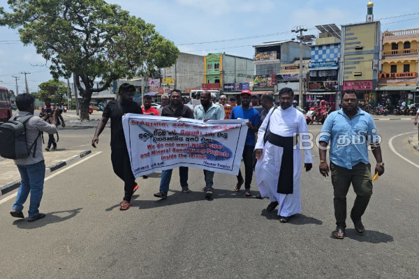 மன்னாரில் காற்றாலைக்கு எதிரான போராட்டத்தில் முரண்பாடு | Clash In Mannar Over Wind Project Protest