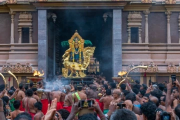 தங்க அன்ன வாகனத்தில் ஜொலித்த நல்லூர் கந்தன் ;கஜவல்லி மகாவல்லி உற்சவம்