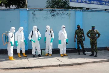 ஒரு வாரத்திற்கு நாட்டை முடக்க ஆராய்கிறது அரசு