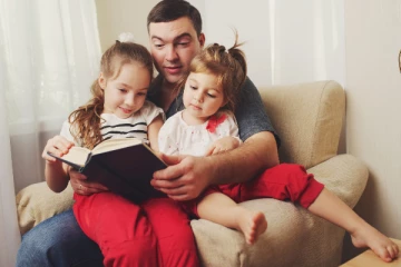 பெண்கள் ஏன் அவர்களது அப்பாவை மிகவும் விரும்புகிறார்கள் தெரியுமா?