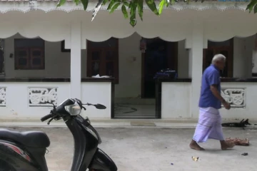 கிளிநொச்சியில் வன்முறை கும்பல் வெறியாட்டம்; அச்சத்தில் உறைந்த வீட்டினர்