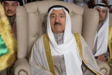 திடீரென பதவியை ராஜினாமா செய்தார் குவைத் நாட்டின் பிரதமர்!