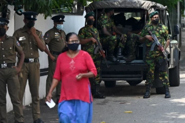 நாடளாவிய ரீதியில் களமிறக்கப்படும் 40 ஆயிரம் பொலிஸார்