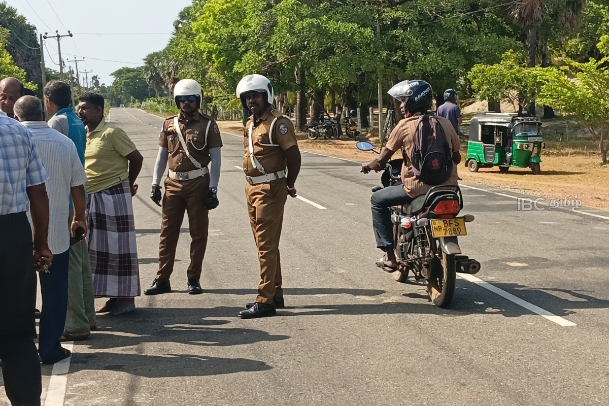 காணிக்குள் செல்லவே தடை! உரிமையாளரையும் அதிகாரிகளையும் திருப்பி அனுப்பிய இராணுவம் | The Army Sent Back The Owner And Officers