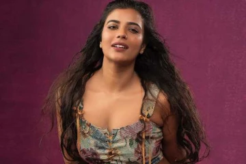 ஐஸ்வர்யா ராஜேஷ்-ஆ இது!! மாடர்ன் லுக்கில் இப்படி இருக்காங்களே..