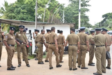 எதிர்வரும் 15 ஆம் திகதி வரை பொலிஸாரின் விடுமுறைகள் இரத்து