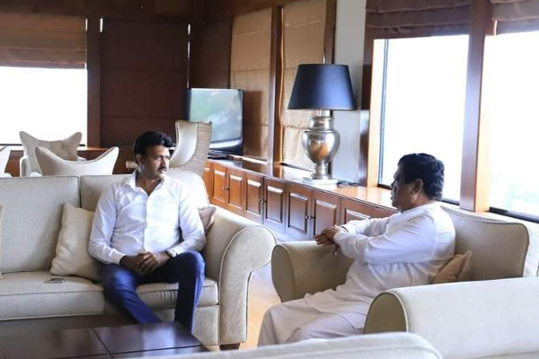 கிழக்கு மாகாணத்திற்கான தொடருந்து சேவை - போக்குவரத்து அமைச்சரிடம் வலியுறுத்தினார் செந்தில் தொண்டமான்..! | Discussion On Modernizing The Train Service