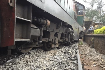 දුම්රිය දෙපාර්තමේන්තුවේ රහස් එළියට - වසර 5කදී දුම්රිය පීලි පැනීම් 585ක්