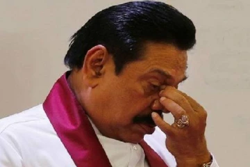 மஹிந்த ராஜபக்ஷவை நீக்க வேண்டும்....அதிபரிடம் வலியுறுத்திய எம்.பி. க்கள்