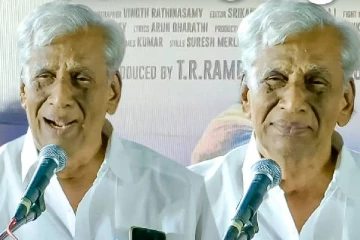 ரேகா நாயருக்கு போர்வை போட்டு மேடையில் கதறி அழுத தயாரிப்பாளர்..