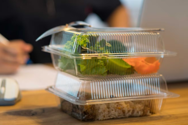 உணவு இடைவேளையை தவிர்க்கும் கனடியர்கள் | Study Finds 61 Per Cent Of Canadians Skip Lunch