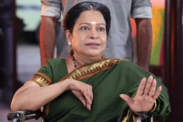 பாண்டியன் ஸ்டோர்ஸ் சீரியலில் இறந்த காட்சியில் நடித்த லட்சுமி இந்த நடிகரின் நிஜ அம்மாவா?- இது எத்தனை பேருக்கு தெரியும்