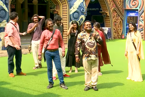 Bigg Boss: பிக்பாஸ் வீட்டிற்குள் மீண்டும் வந்த பிரவீன், திவாகர்... உடனே எகிறிய சண்டை | Bigg Boss House Re Entry Watermelon Praveen Raj Bigg Boss: பிக்பாஸ் வீட்டிற்குள் மீண்டும் வந்த பிரவீன், திவாகர்... உடனே எகிறிய சண்டை | Bigg Boss House Re Entry Watermelon Praveen Raj
