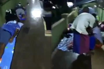 இலங்கையில் வைத்தியசாலைகளில் நிறைந்து வழியும் கோவிட் தொற்றாளர்கள் - வெளியான காணொளி