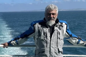 செம மாஸாக நடந்து வரும் அஜித்.. வெளிவந்த மற்றொரு வீடியோ, இதுவும் வைரல்