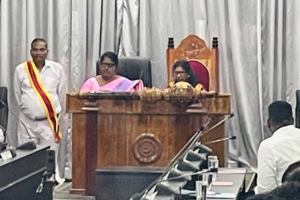 மாவீரர் நாள் சைக்கிள் கட்சிக்கான ஒன்றல்ல - யாழ் மாநகர சபையில் கடும் வாக்குவாதம் | Argument In The Jaffna Municipal Council