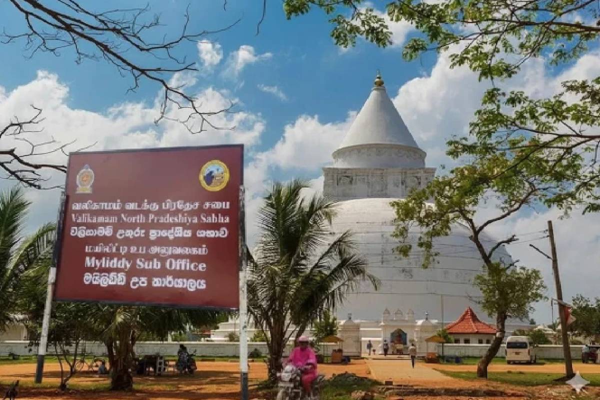 யாழ். தையிட்டி விகாரை காணி விவகாரம் ; அளவீட்டு பணிகள் இடைநிறுத்தம் | Jaffna Thaiyiti Viharaya Land Issue Survey Work