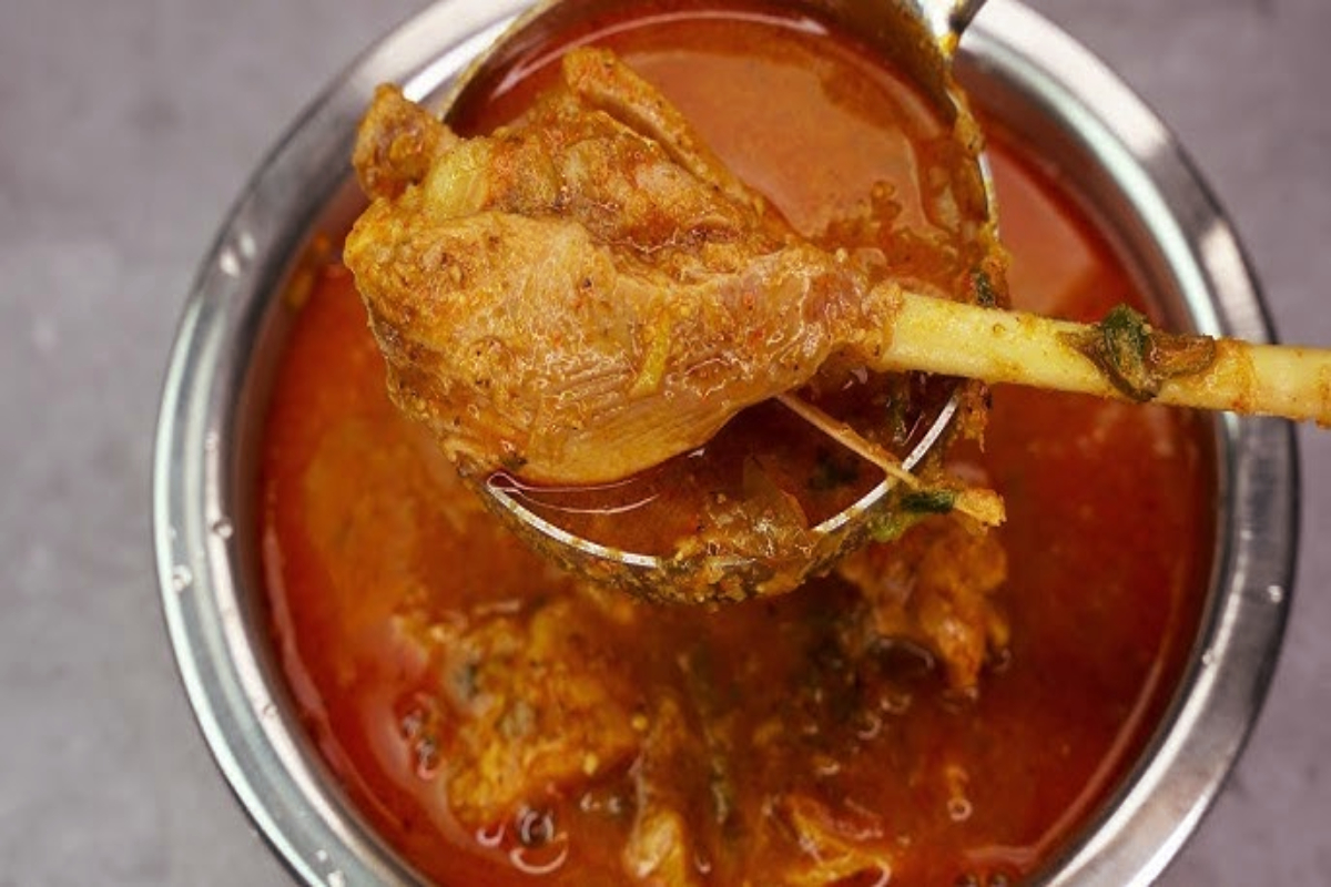 கிராமத்து ஸ்டைல் நாட்டுக்கோழி குழம்பு! எங்கும் சொல்லப்படாத ரெசிபி இதோ | Village Style Nattu Kozhi Kulambu At Home கிராமத்து ஸ்டைல் நாட்டுக்கோழி குழம்பு! எங்கும் சொல்லப்படாத ரெசிபி இதோ | Village Style Nattu Kozhi Kulambu At Home