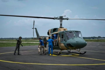 ஹெலிகாப்டரில் சென்ற நெடுந்தீவு பரீட்சை விடைத்தாள்கள்!