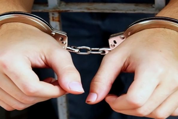 ஜன்னல் வழியாக வீட்டிற்குள் நுழைந்து கொள்ளை - அதிரடி விசாரணையில் சிக்கிய கொள்ளையர்கள் | Theft Police Investigating Srilanka Arrest Two