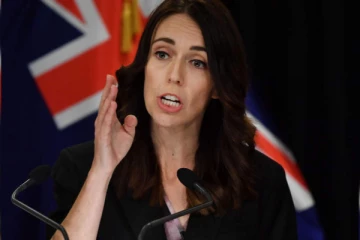 எல்லை  தொழிலாளர்களுக்கு தடுப்பூசி கட்டாயம்; நியூசிலாந்து பிரதமர்