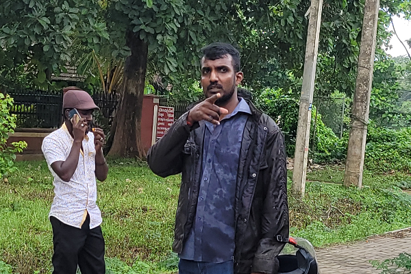 வவுனியாவில் முன்னாள் போராளி பிணையில் விடுதலை: தொடரும் பொலிஸாரின் அராஜகம் (Photos) | Vavuniya Police Arrested Tamil In Vavunya