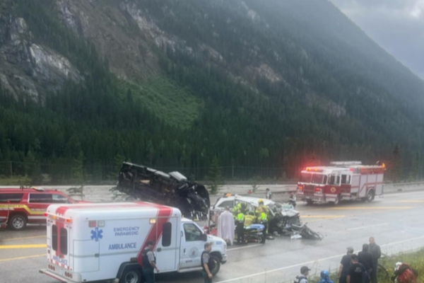 ஒட்டாவாவில் வாகன விபத்துகள் அதிகரிப்பு | 6 Jump In Collisions On Ottawa Roads ஒட்டாவாவில் வாகன விபத்துகள் அதிகரிப்பு | 6 Jump In Collisions On Ottawa Roads