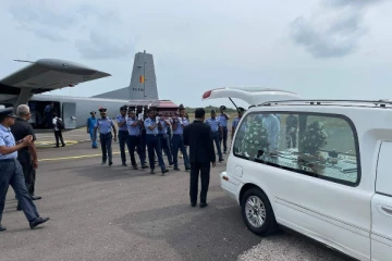 யாழ்ப்பாணத்திற்கு கொண்டு செல்லப்பட்டுள்ள சம்பந்தனின் உடல்