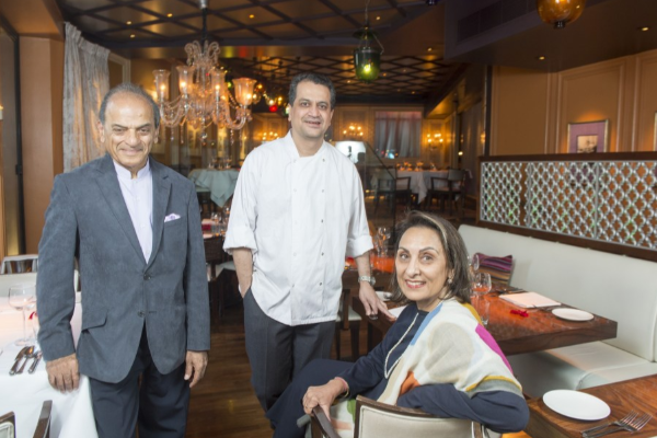 பிரித்தானியாவின் பழமையான இந்திய உணவகத்தை மூடும் விவகாரம்: கனேடிய நிறுவனத்தின் முடிவு | Canadia Firm To Buy Uk Iconic Indian Restaurants பிரித்தானியாவின் பழமையான இந்திய உணவகத்தை மூடும் விவகாரம்: கனேடிய நிறுவனத்தின் முடிவு | Canadia Firm To Buy Uk Iconic Indian Restaurants