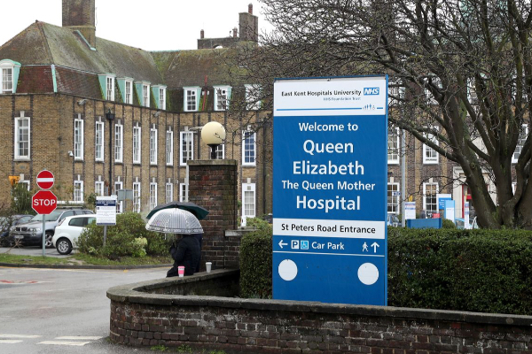4 years old boy was hit by a bus in the UK
