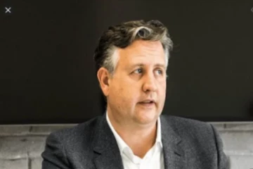 கைத்துப்பாக்கித் தடையை அமுல்படுத்துமாறு சபையை கேட்க வன்கூவரின் மேயர் திட்டம்!