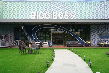 பிக் பாஸ் வீட்டில் நடமாடும் அமானுஷ்யம் - பயந்து கதறும் போட்டியாளர்கள்