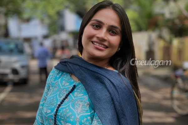 படத்தில் நடிக்கும் சிறகடிக்க ஆசை சீரியல் நடிகை சல்மா.. அதுவும் யாருடன் பாருங்க | Siragadikka Aasai Salma Acted With Bharathiraja