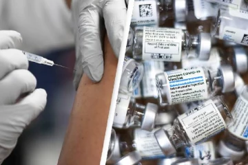 217 முறை கோவிட் தடுப்பூசி செலுத்திக்கொண்ட நபர் - இப்போ எப்படியிருக்கார் தெரியுமா?