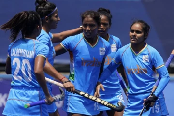 'தலித் பெண்களால் தான் இந்தியா தோற்றது' ஹாக்கி வீராங்கனையின் குடும்பத்தினர் மீது சாதிவெறியை காட்டிய கும்பல்